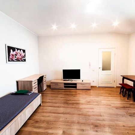 Wonderful Flat On City Center أوزهورود المظهر الخارجي الصورة